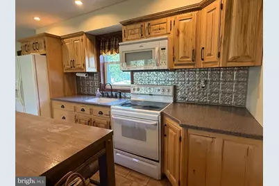 301 Ebenezer Road, Lebanon, PA 17046 - Photo 4