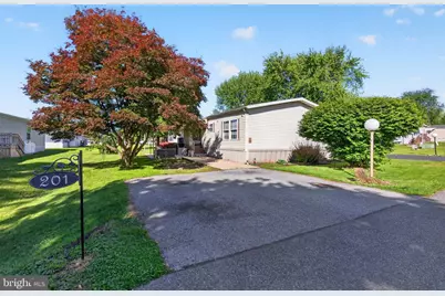 201 Northcrest Acrs, Lebanon, PA 17046 - Photo 1