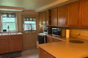 10194 Jonestown Rd, Annville, PA 17028 - Photo 2