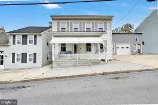 32 N Lancaster St, Jonestown, PA 17038 - Photo 2