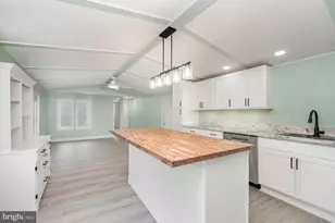 630 Palm City Park, Annville, PA 17003 - Photo 2