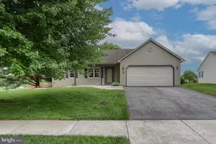 49 Springhouse Dr, Myerstown, PA 17067 - Photo 1