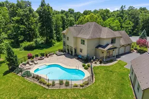 1392 Fox Hill Dr, Palmyra, PA 17078 - Photo 8