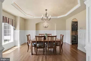 1392 Fox Hill Dr, Palmyra, PA 17078 - Photo 2