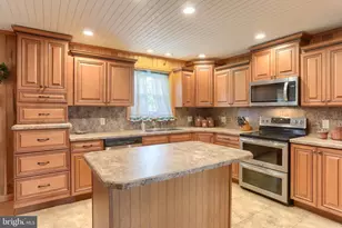 535 E Kercher Ave, Lebanon, PA 17046 - Photo 16