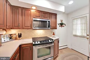 409 W Locust St, Cleona, PA 17042 - Photo 18