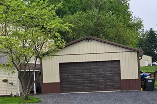 1669 Colebrook Rd, Lebanon, PA 17042 - Photo 2