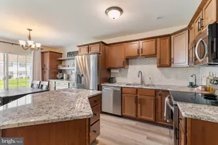537 Brookwood Dr, Palmyra, PA 17078 - Photo 12