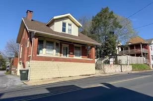 725 N 7th St, Lebanon, PA 17046 - Photo 1
