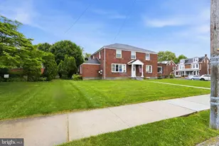 400 E Maple St, Palmyra, PA 17078 - Photo 1