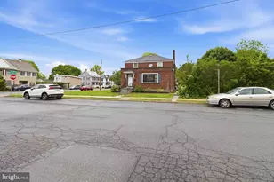 400 E Maple St, Palmyra, PA 17078 - Photo 4