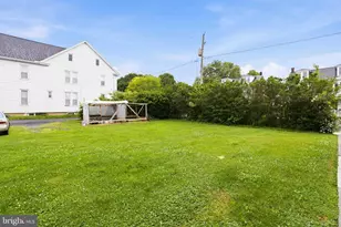 400 E Maple St, Palmyra, PA 17078 - Photo 28