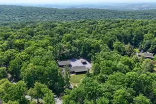 1005 Tulip Tree Dr, Lebanon, PA 17042 - Photo 2