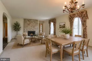 235 Narrows Dr, Lebanon, PA 17046 - Photo 24