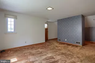 235 Narrows Dr, Lebanon, PA 17046 - Photo 52