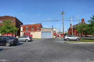 211 N 8th St, Lebanon, PA 17046 - Photo 16
