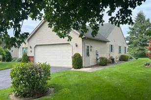 63 Arbor Dr, Myerstown, PA 17067 - Photo 2