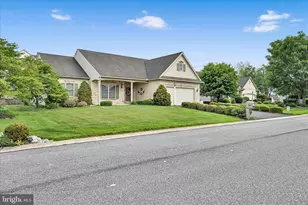 850 Water Edge Ct L-0049, Lebanon, PA 17046 - Photo 12