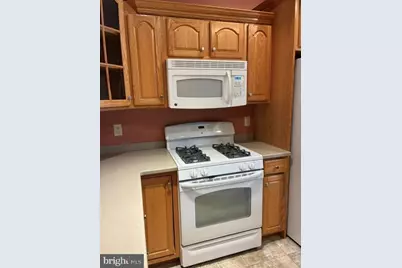 850 Water Edge Ct, Lebanon, PA 17046 - Photo 8