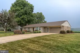 7 Lantern Ave, Myerstown, PA 17067 - Photo 1
