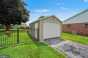 118 E Queen St, Jonestown, PA 17038 - Photo 26