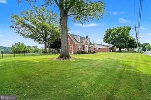 118 E Queen St, Jonestown, PA 17038 - Photo 28