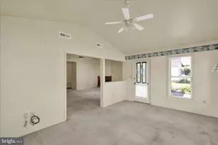 14 Springhouse Dr, Myerstown, PA 17067 - Photo 12