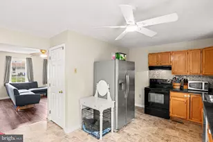 757 N 3rd Ave, Lebanon, PA 17046 - Photo 12
