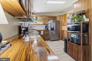 105 Palm City Park, Annville, PA 17003 - Photo 16