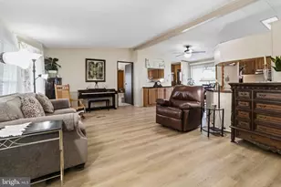 105 Palm City Park, Annville, PA 17003 - Photo 10