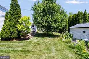 716 W Maple St, Palmyra, PA 17078 - Photo 44