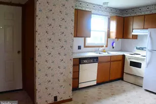 135 S Chestnut St, Annville, PA 17003 - Photo 8