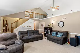 112 Beech Ave, Fredericksburg, PA 17026 - Photo 6