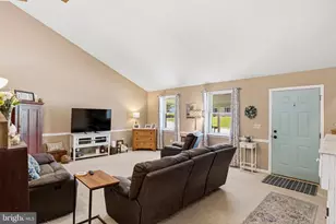 112 Beech Ave, Fredericksburg, PA 17026 - Photo 8