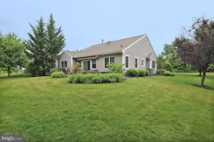 1061 Alden Way, Lebanon, PA 17042 - Photo 8