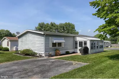 160 Northcrest Acres, Lebanon, PA 17046 - Photo 2
