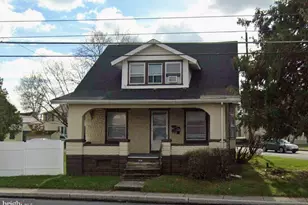 464 W Penn Ave, Cleona, PA 17042 - Photo 1