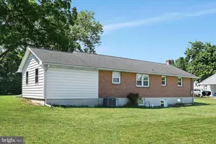34 Locust Ln, Quentin, PA 17083 - Photo 24