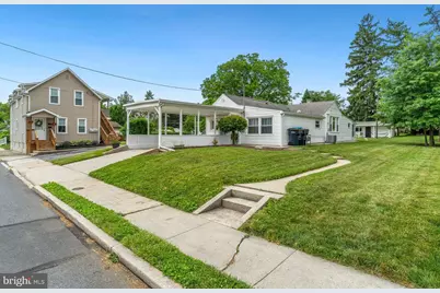 419 S Harrison Street, Palmyra, PA 17078 - Photo 2
