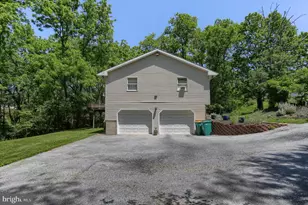 19 Peach St, Annville, PA 17003 - Photo 6