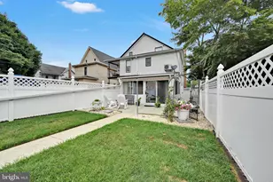 228 E Cherry St, Palmyra, PA 17078 - Photo 40