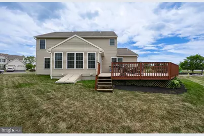 137 Pickwick Circle, Palmyra, PA 17078 - Photo 2