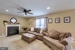 137 Pickwick Cir, Palmyra, PA 17078 - Photo 18