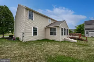 137 Pickwick Cir, Palmyra, PA 17078 - Photo 38