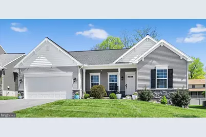 25 Creekside Drive, Lebanon, PA 17042 - Photo 2