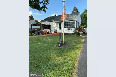 1002 Smith Avenue, Lebanon, PA 17042 - Photo 2