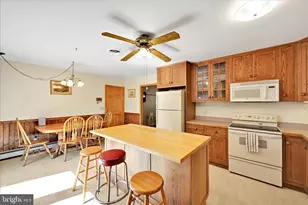 685 Wedgewood Dr, Lebanon, PA 17042 - Photo 16