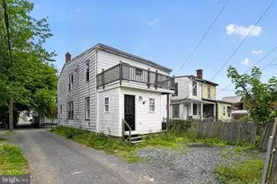 365 N Prune St, Lebanon, PA 17046 - Photo 2