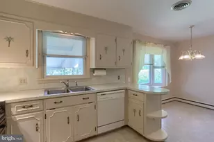 277 S 23rd St, Lebanon, PA 17042 - Photo 16