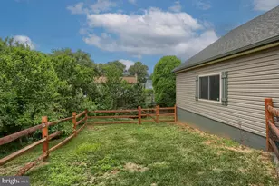 455 Beechwood Ave, Lebanon, PA 17042 - Photo 26